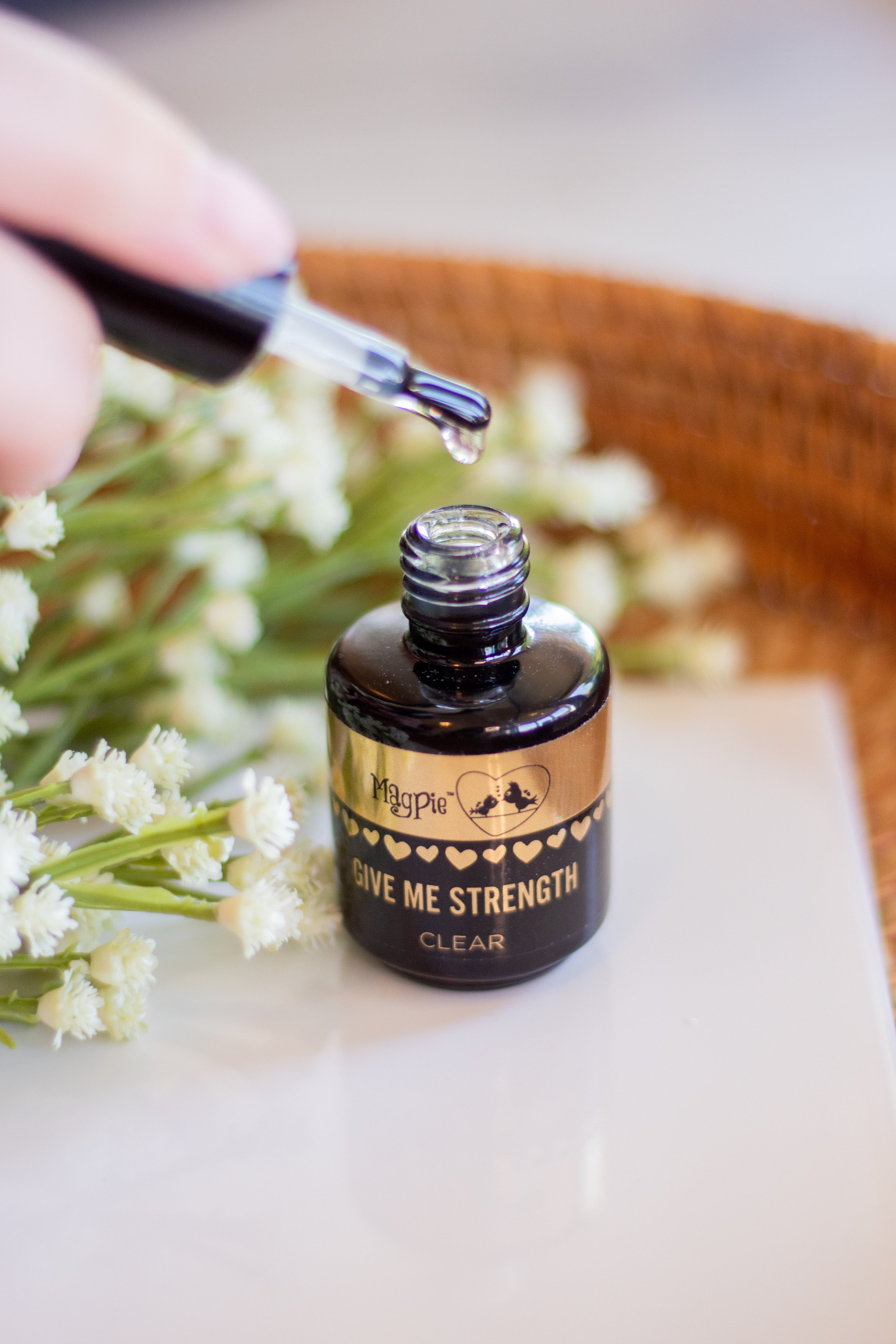 Magpie Builder and Strengthening Gels MagpieBeautyUSA